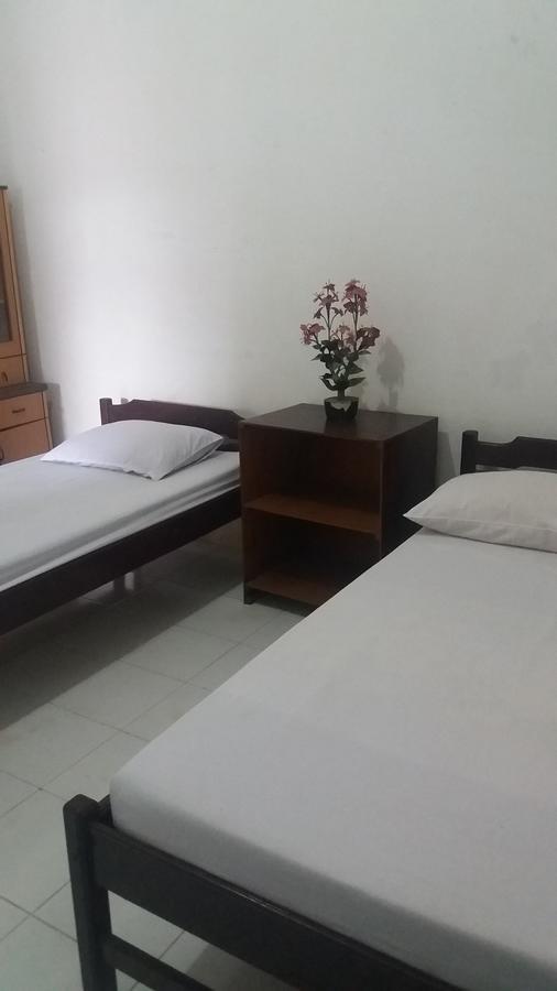 Apartamento Penginapan Kofiyau Sorong Exterior foto